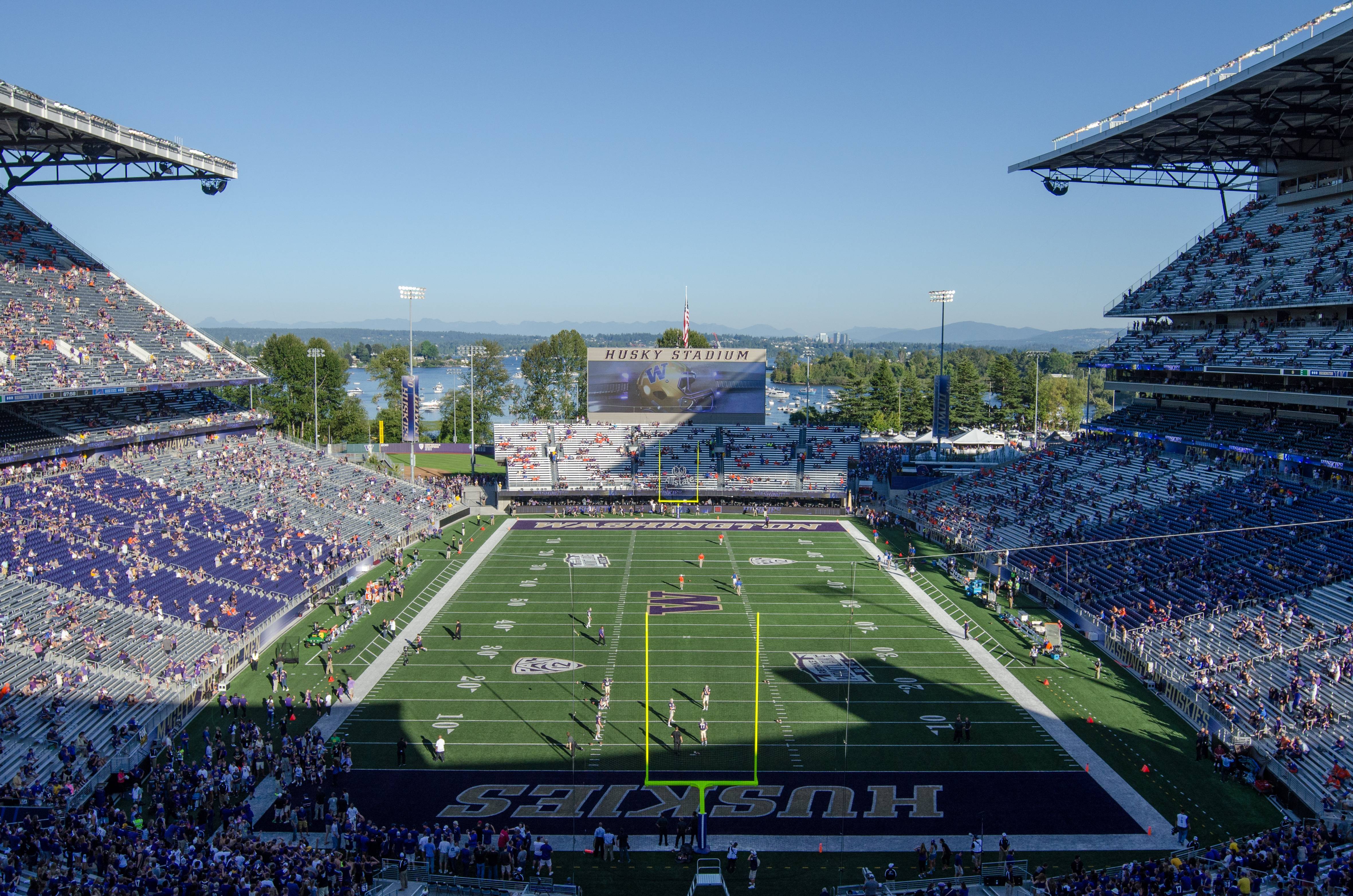 Penn State Nittany Lions at Washington Huskies Football